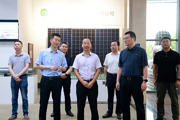 省政府研究室信息处处长陈霖到大全集团参观调研-01.jpg