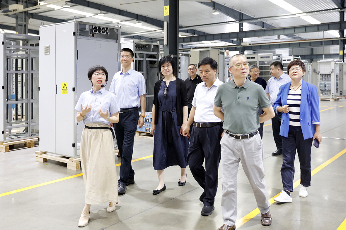 省教科工会、镇江市总工会领导到大全集团调研-3.jpg